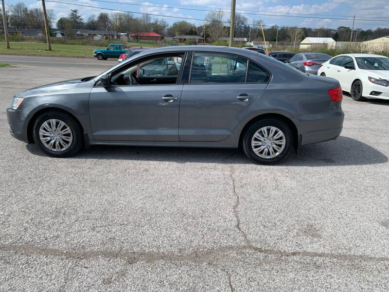 2012 Volkswagen Jetta for sale at M&R Auto Sales Inc in Bowling Green KY