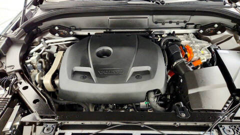 2024 Volvo XC60 Recharge T8 Ultimate Dark Theme