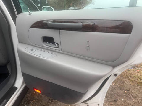 1998 Lincoln Town Car Executive