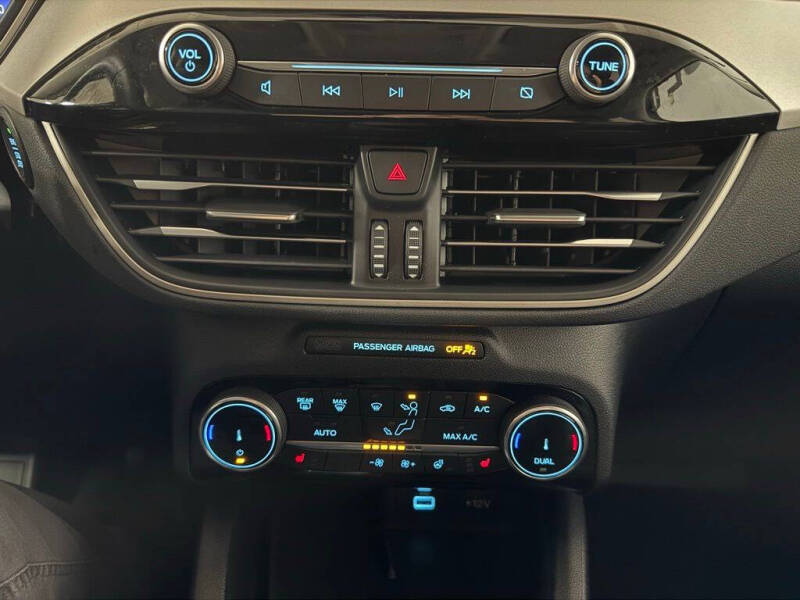 2022 Ford Escape Hybrid SEL