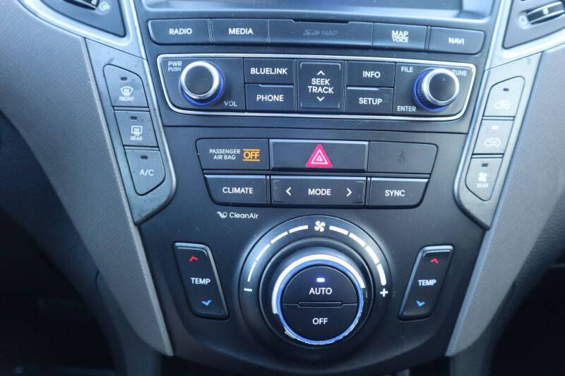 2017 Hyundai Santa Fe SE Ultimate