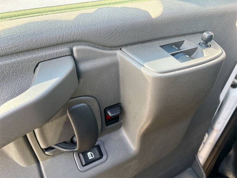 2024 Chevrolet Express 3500