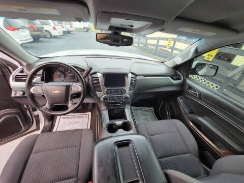 2017 Chevrolet Suburban LS