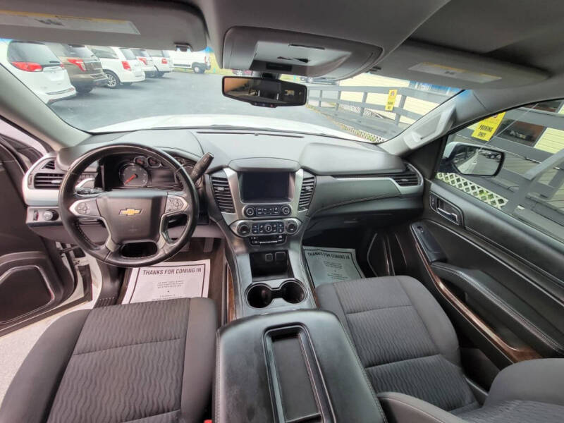2017 Chevrolet Suburban LS