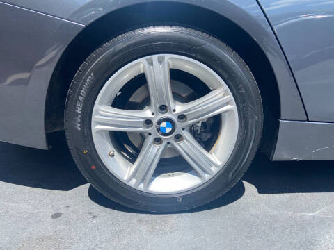 2015 BMW 3 Series 328i