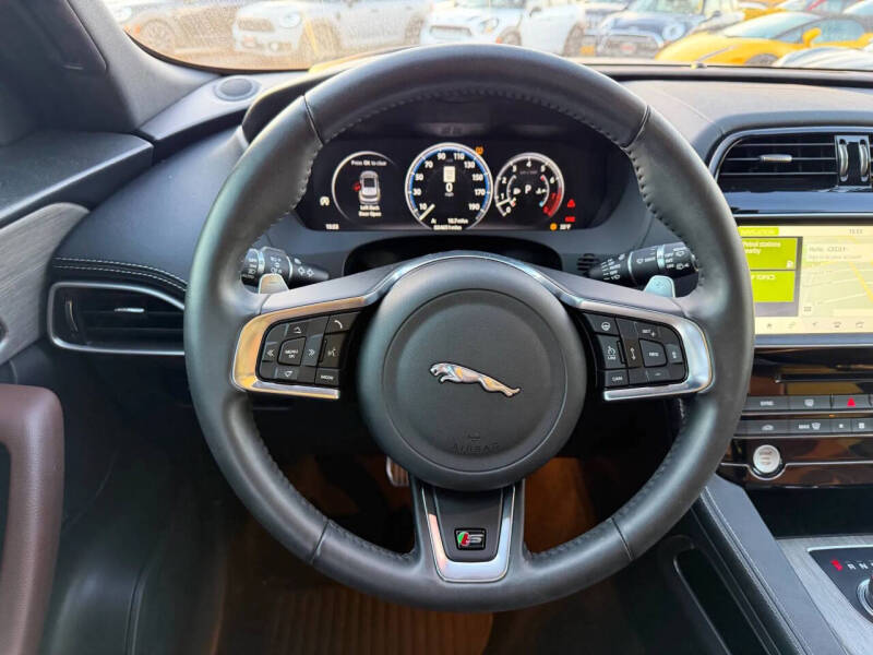 2018 Jaguar F-PACE S