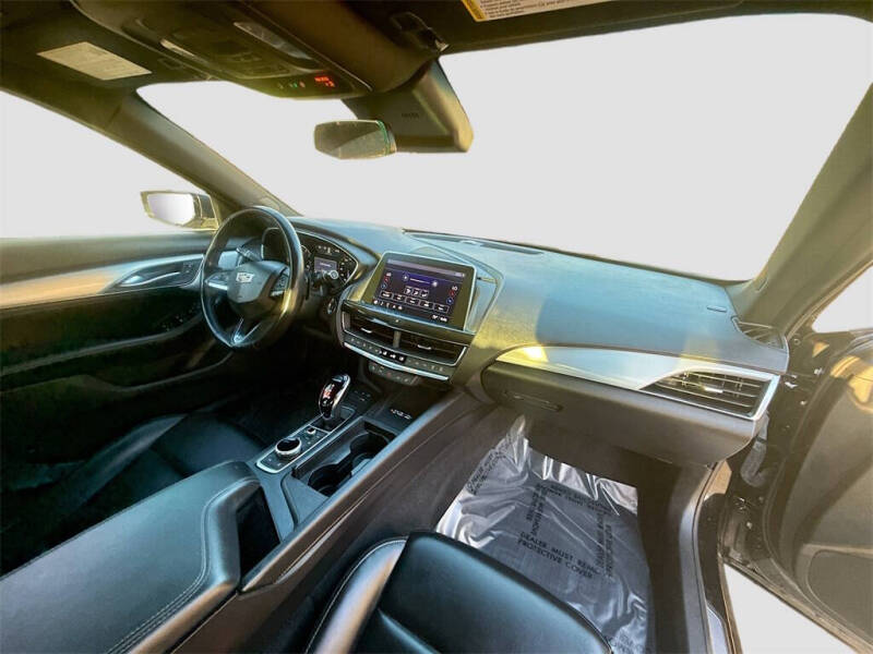 2024 Cadillac CT5 Luxury