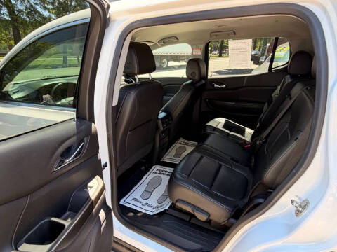 2023 GMC Acadia SLT