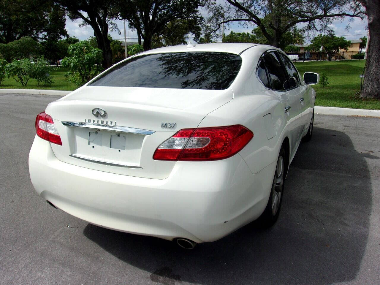 2012 INFINITI M37 for sale at Car Girl 101 in Oakland Park, FL