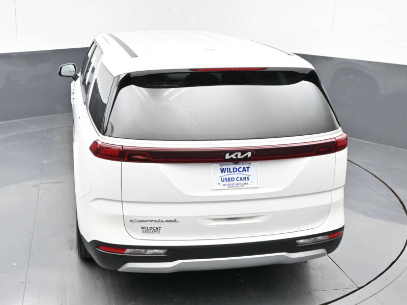 2022 Kia Carnival EX
