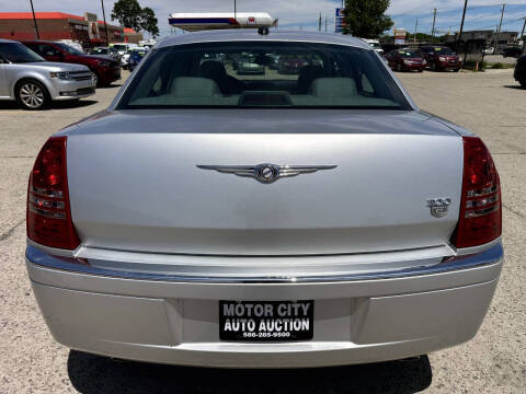 2005 Chrysler 300 C