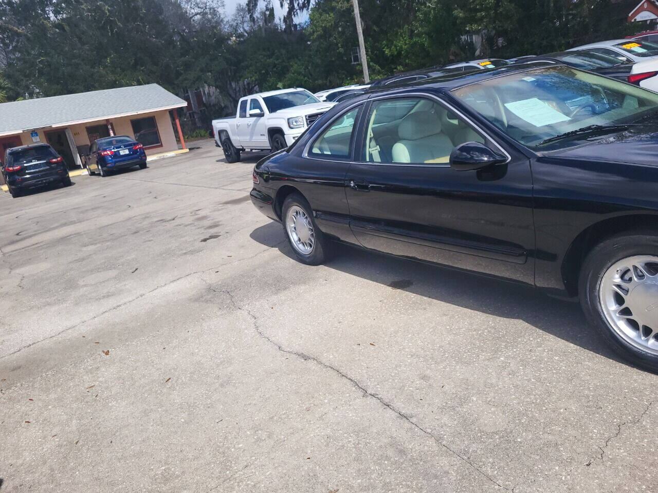 1997 Lincoln Mark VIII for sale at FAMILY AUTO BROKERS in Longwood, FL