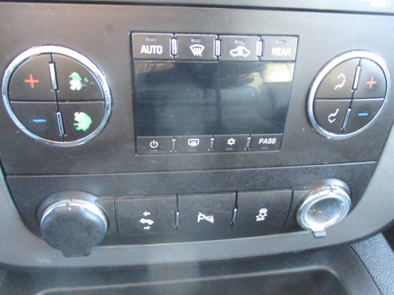 2012 Chevrolet Suburban LT