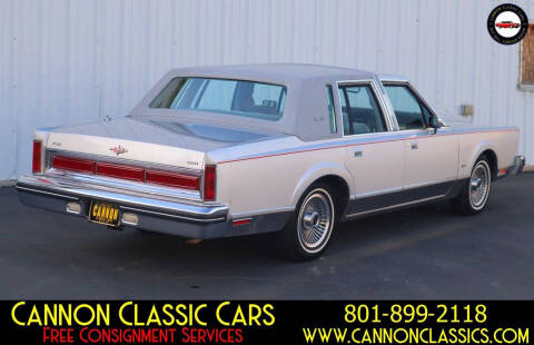 1984 Lincoln Town Car Signature