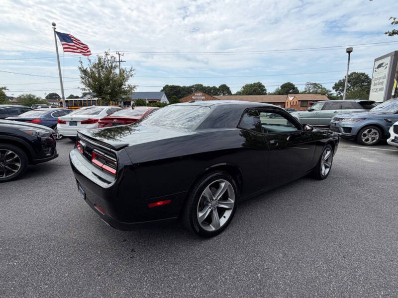 2015 Dodge Challenger SXT