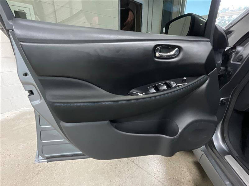 2024 Nissan LEAF SV PLUS