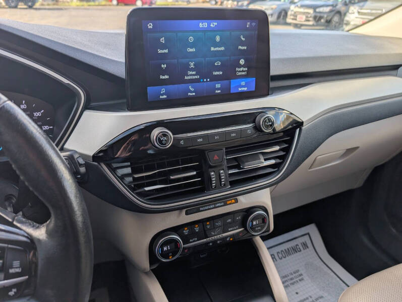 2021 Ford Escape SEL