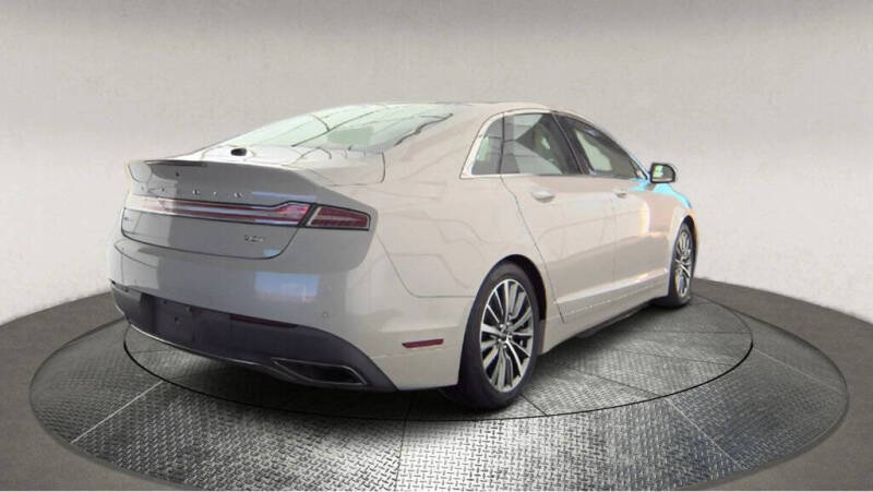 2020 Lincoln MKZ Standard