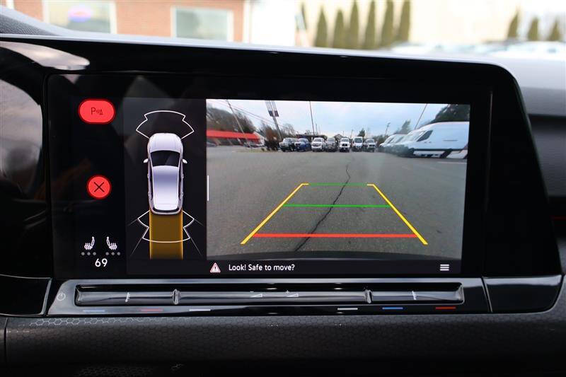 2024 Volkswagen Golf GTI SE