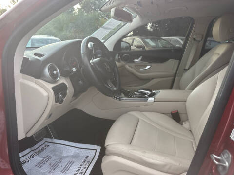 2017 Mercedes-Benz GLC GLC 300 4MATIC