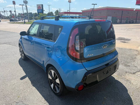 2016 Kia Soul +