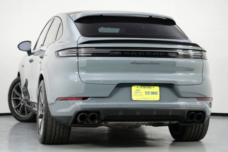2024 Porsche Cayenne Turbo E-Hybrid Coupe