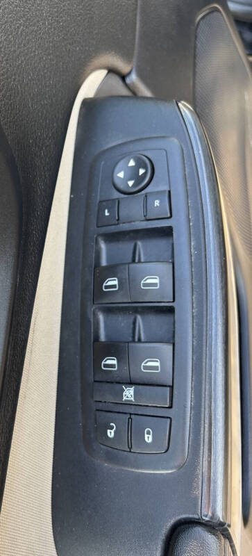 2016 Jeep Cherokee Sport's photo