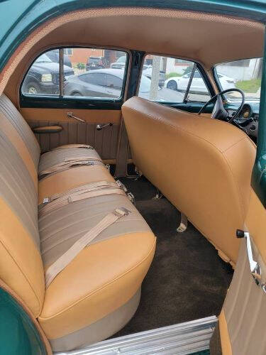 1951 Ford Deluxe