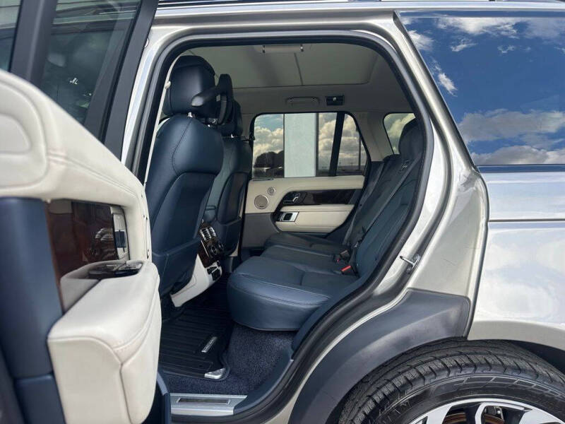 2020 Land Rover Range Rover P525 HSE
