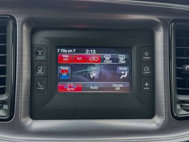 2015 Dodge Challenger SXT