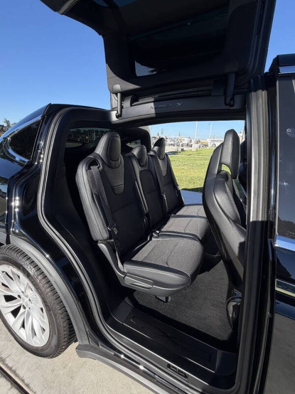 2017 Tesla Model X 90D