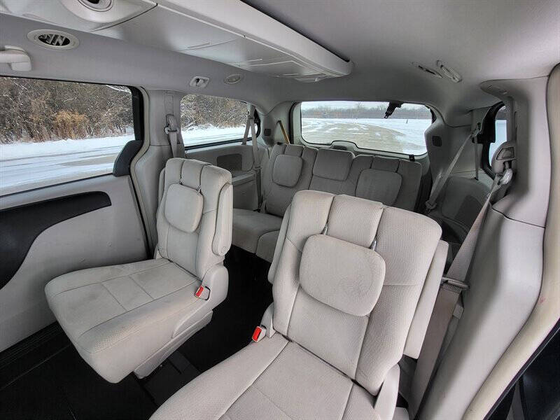 2011 Chrysler Town and Country Touring