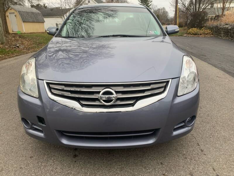 2010 Nissan Altima for sale at Via Roma Auto Sales in Columbus OH