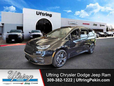 2023 Chrysler Pacifica for sale at Uftring Chrysler Dodge Jeep Ram in Pekin IL