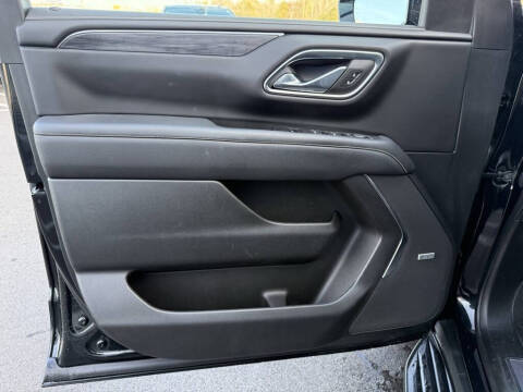 2023 GMC Yukon XL SLT