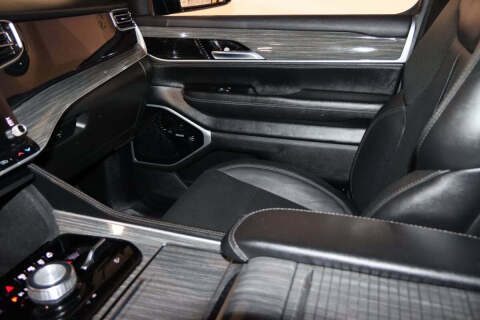 2022 Jeep Wagoneer Series III