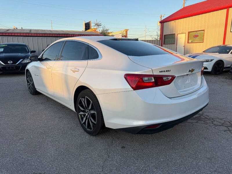 2017 Chevrolet Malibu LT