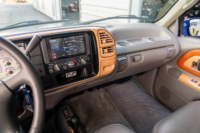 1995 Chevrolet Tahoe 25