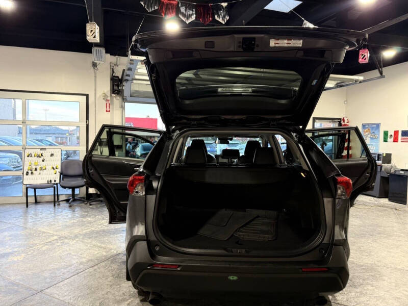 2021 Toyota RAV4 Hybrid XLE Premium