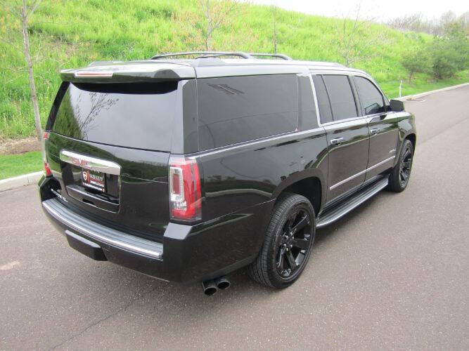 2017 GMC Yukon XL Denali