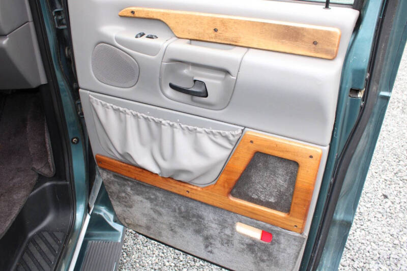 1997 Ford E-Series E-150