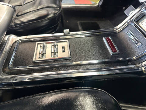 1966 Ford Thunderbird