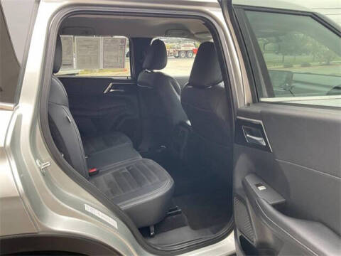 2024 Mitsubishi Outlander SE