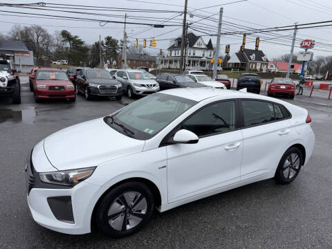 2019 Hyundai Ioniq Hybrid Blue