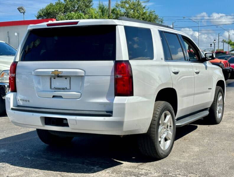 2017 Chevrolet Tahoe  - $23,995
