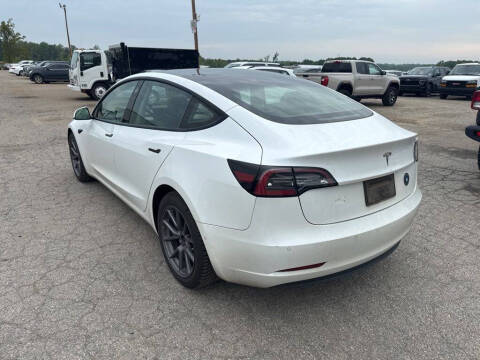 2021 Tesla Model 3 Standard Range Plus