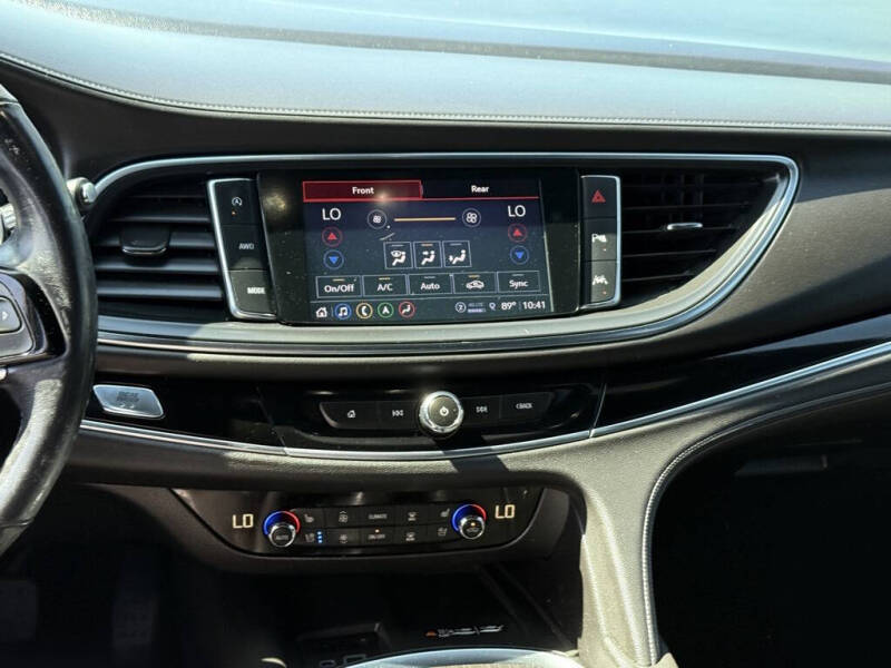 2022 Buick Enclave Avenir