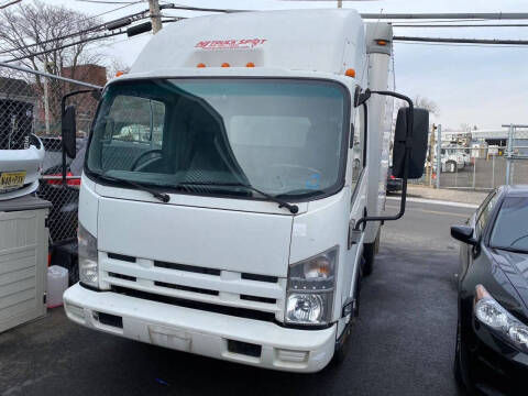 2013 Isuzu NPR