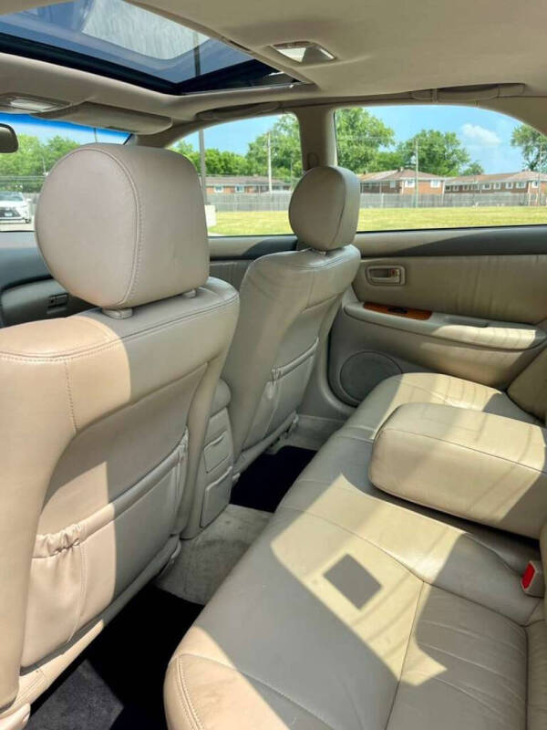 2000 Lexus ES 300
