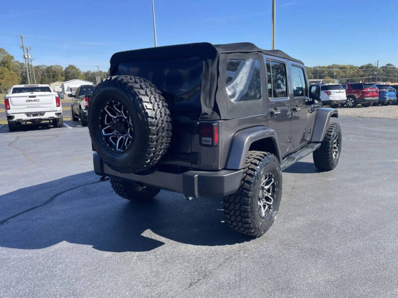 2016 Jeep Wrangler Unlimited Sahara